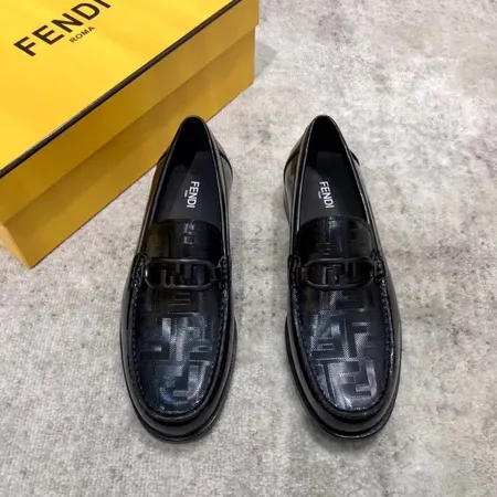 フェンディ ビジネスシューズ