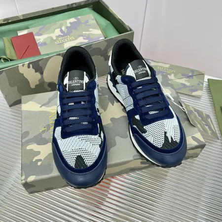 ヴァレンティノ スニーカー