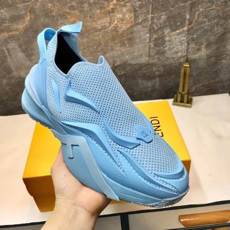 フェンディ カジュアルシューズ