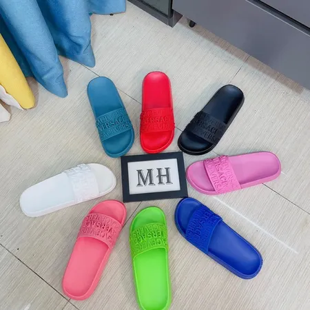 ヴェルサーチ スリッパ