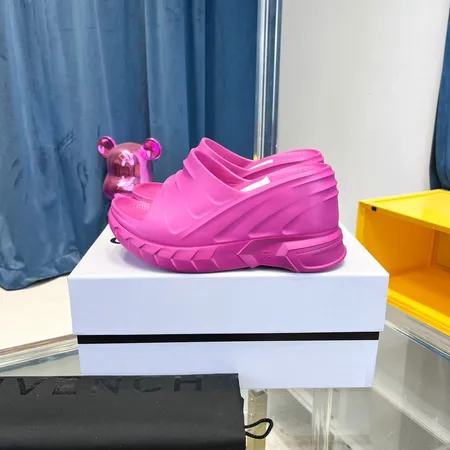 ジバンシィ スリッパ