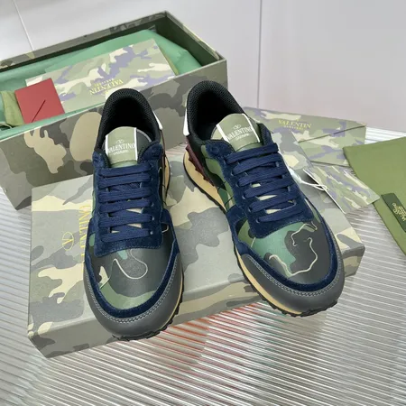 ヴァレンティノ スニーカー