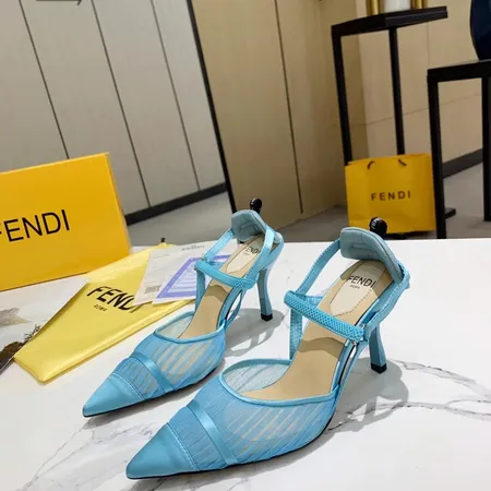 フェンディ サンダル