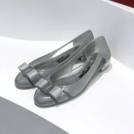 フェラガモ サンダル