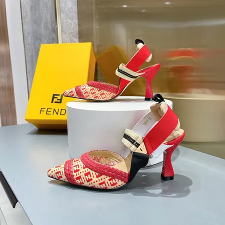 フェンディ サンダル