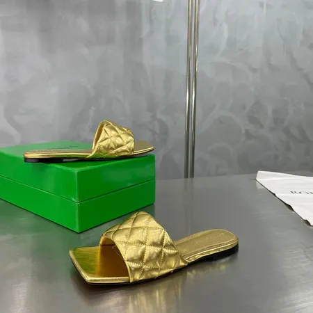 ボッテガ ヴェネタ スリッパ