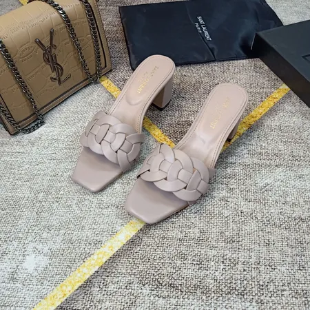 イブサンローラン スリッパ