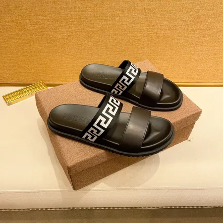 ヴェルサーチ スリッパ