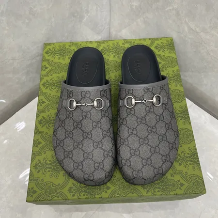 グッチ スリッパ