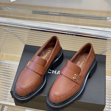 シャネル ビジネスシューズ