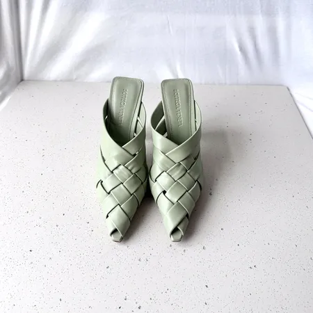 ボッテガ ヴェネタ サンダル