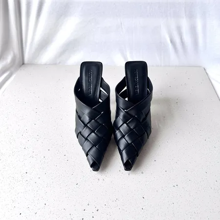 ボッテガ ヴェネタ サンダル