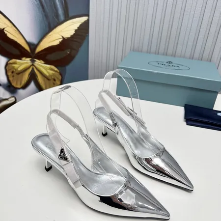 プラダ サンダル