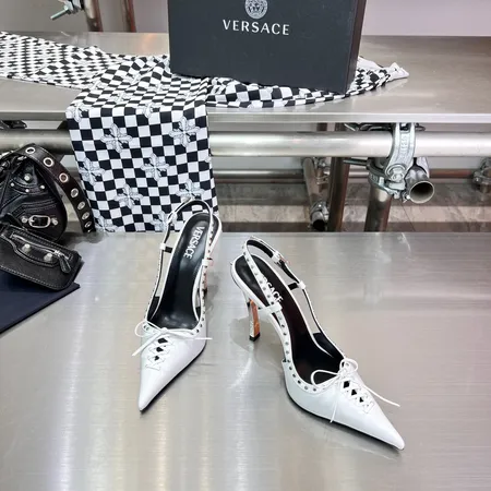 ヴェルサーチ サンダル