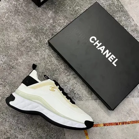 シャネル スニーカー