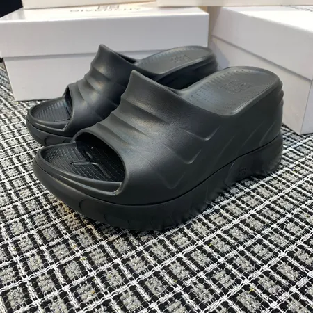 ジバンシィ スリッパ