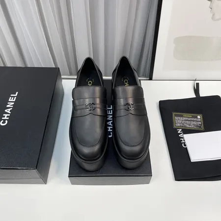 シャネル ビジネスシューズ