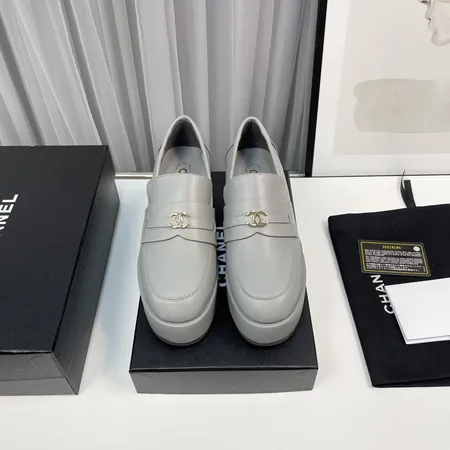 シャネル ビジネスシューズ