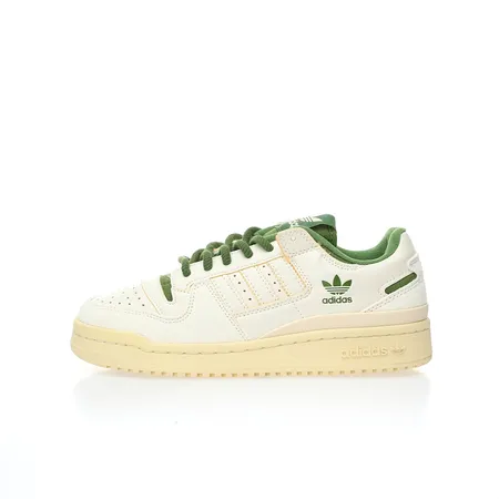 アディダス カジュアルシューズ