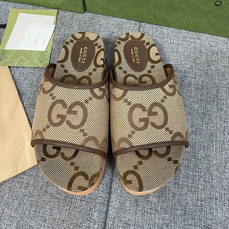 グッチ スリッパ