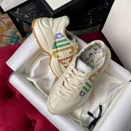 グッチ スニーカー