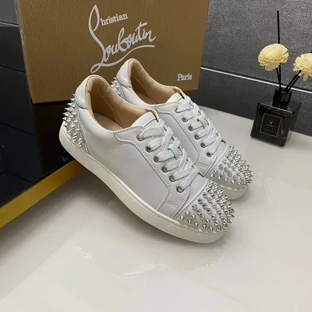 クリスチャン・ルブタン カジュアルシューズ