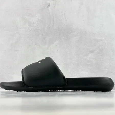 ナイキ スリッパ