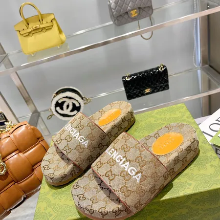 グッチ スリッパ