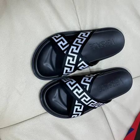 ヴェルサーチ スリッパ