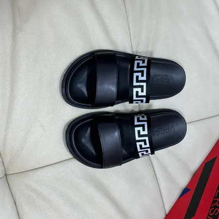 ヴェルサーチ スリッパ