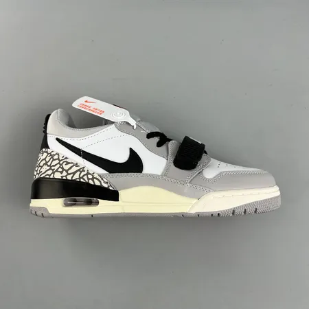 ナイキ スニーカー