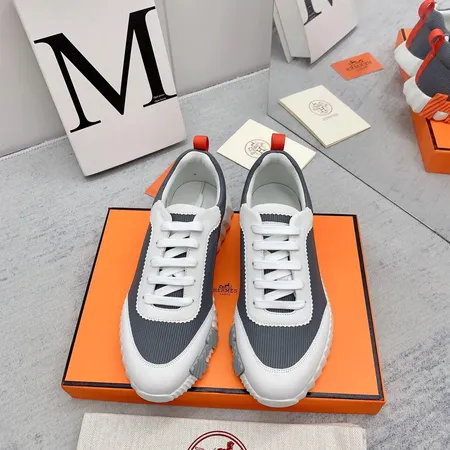 エルメス スニーカー