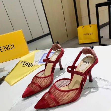 フェンディ サンダル