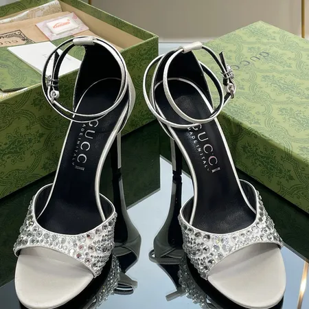 グッチ サンダル