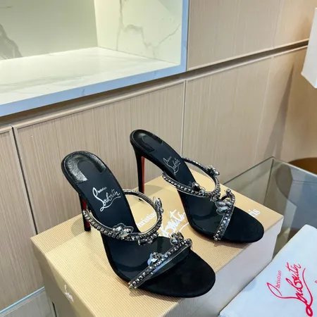 クリスチャン・ルブタン サンダル