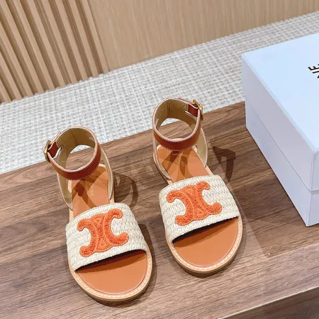 セリーヌ サンダル