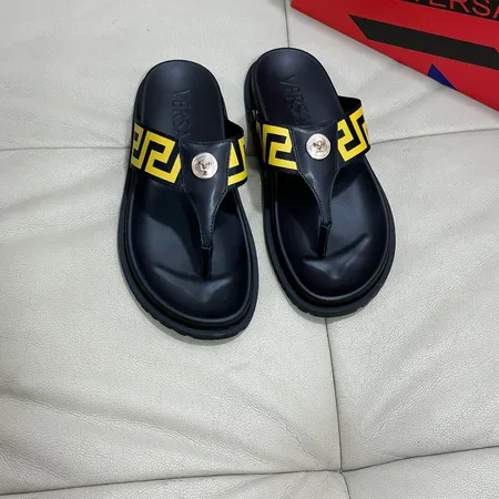 ヴェルサーチ スリッパ