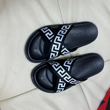 ヴェルサーチ スリッパ