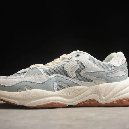 フィラ スニーカー