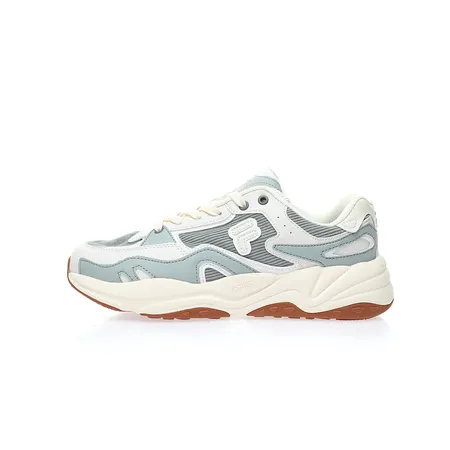 フィラ スニーカー