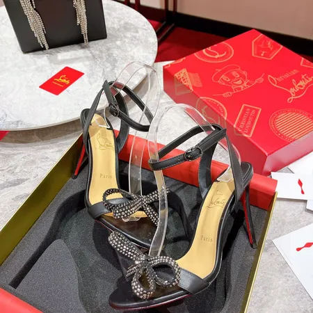 クリスチャン・ルブタン サンダル