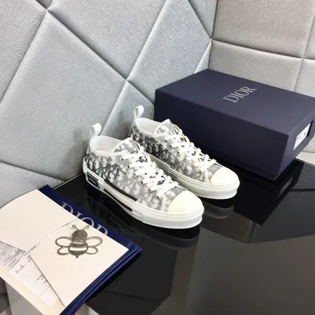 ディオール カジュアルシューズ