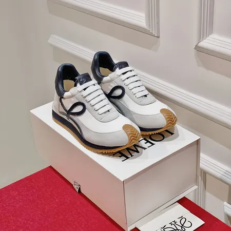 ロエベ カジュアルシューズ