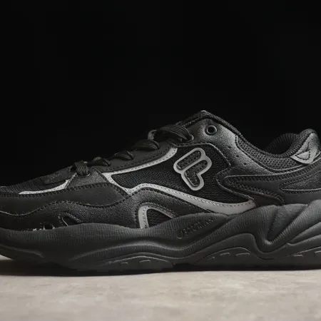 フィラ スニーカー