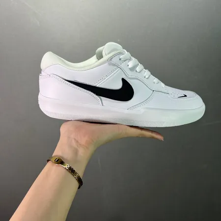 ナイキ カジュアルシューズ