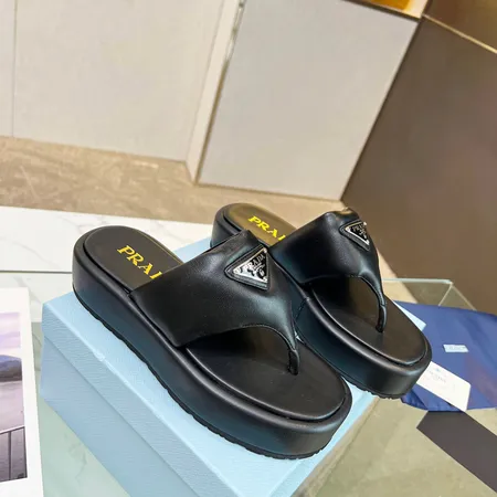 プラダ スリッパ