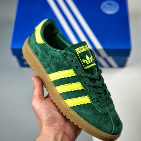 アディダス カジュアルシューズ