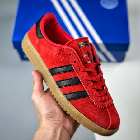 アディダス カジュアルシューズ