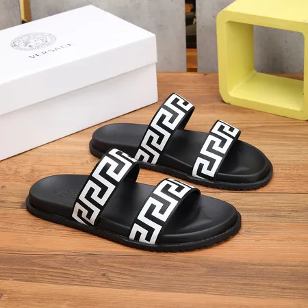 ヴェルサーチ スリッパ