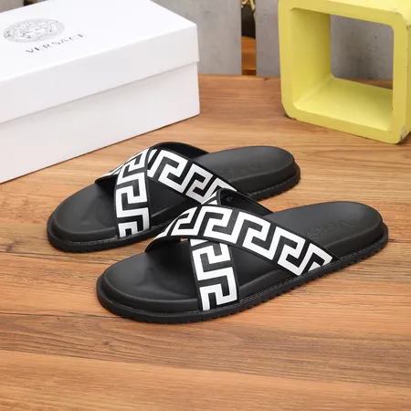 ヴェルサーチ スリッパ